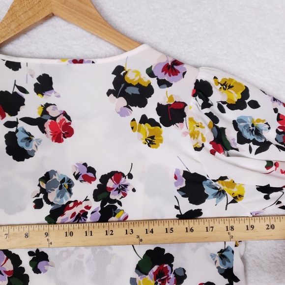 Ann Taylor Floral Top Size Small Ruffle Scoop Neck White Summer Bloom Coquette - Picture 7 of 8